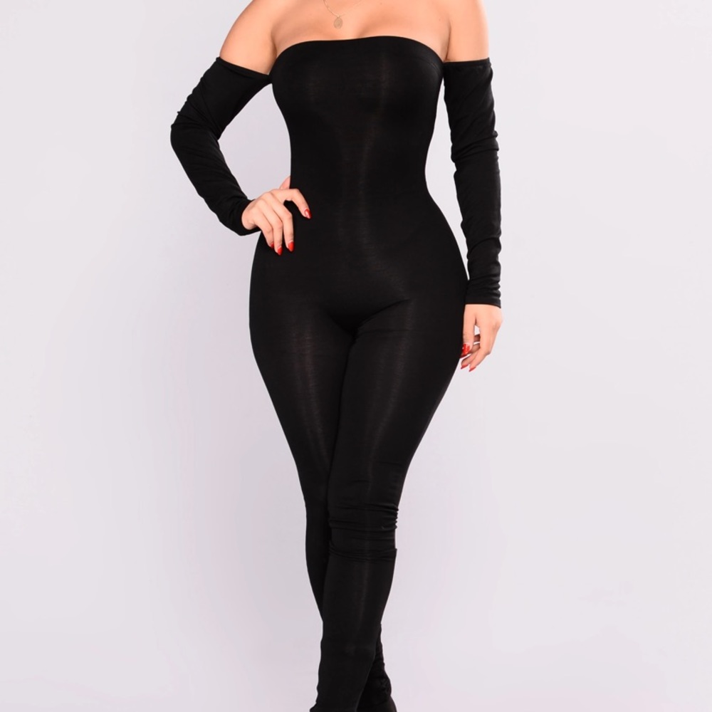 Fashion nova black long sleeve jump suit